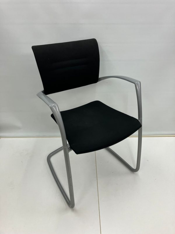 silla-confidente-dynamobel-negro-oficina-segunda-mano-barcelona