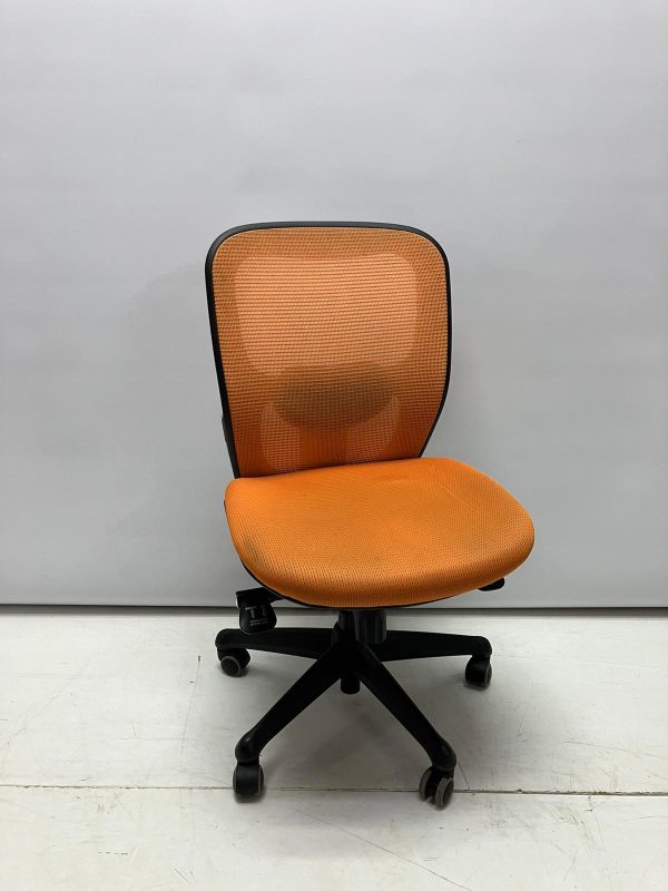 silla-giratoria-oficina-naranja-regulable-segunda-mano-barcelona