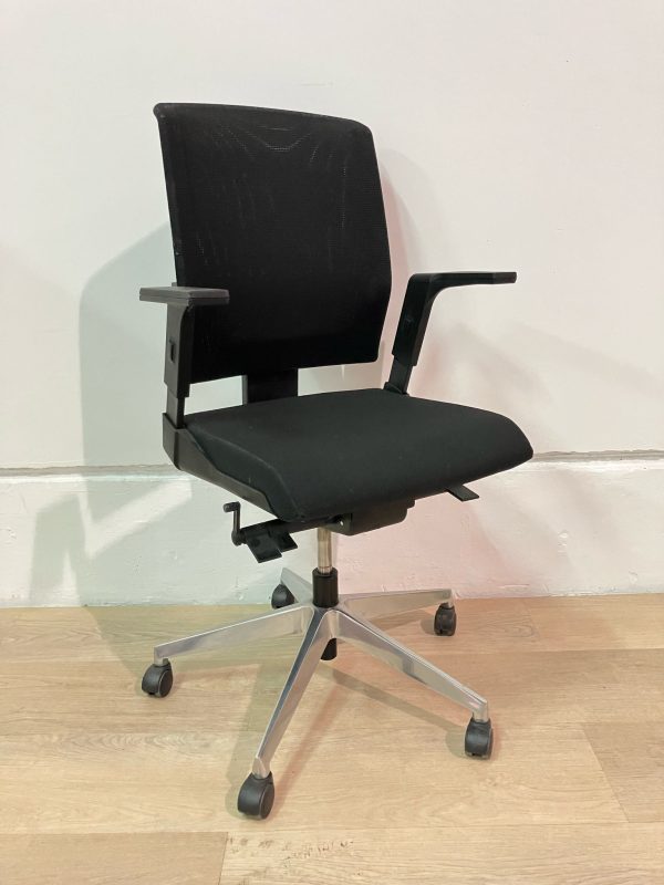 silla-inclass-oficina-negro-segunda-mano-barcelona-ergonomica-regulable